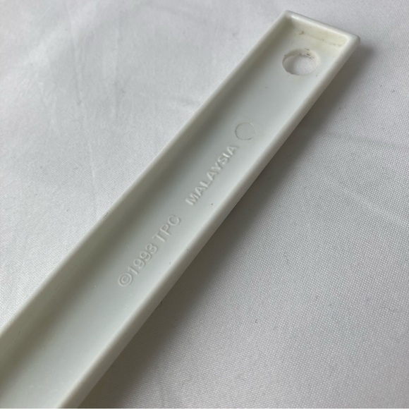 Vintage 90s Pillsbury Doughboy White Plastic Serving Utensil Slotted Spoon 11” - Picture 6 of 7